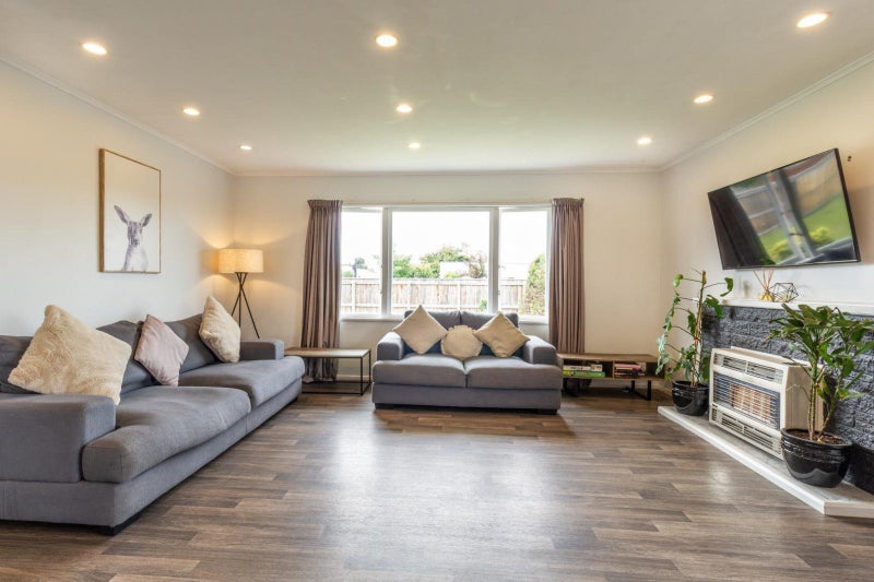 303 Lumsden Road, Akina, Hastings - Carousel 1