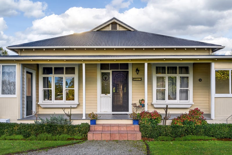 144 Fox Street, Whataupoko, Gisborne - Carousel 2