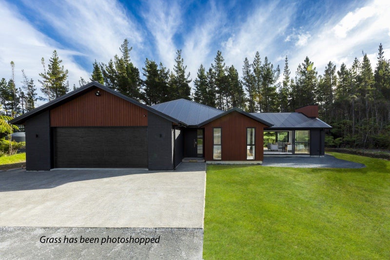 60 Crest Road, Akatarawa, Upper Hutt - Carousel 2