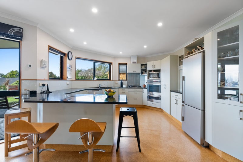 18C Ashmore Drive, Frankleigh Park, New Plymouth - Carousel 2