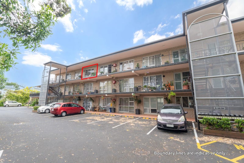 22/43 Woodward Road, Mount Albert, Auckland - Carousel 1