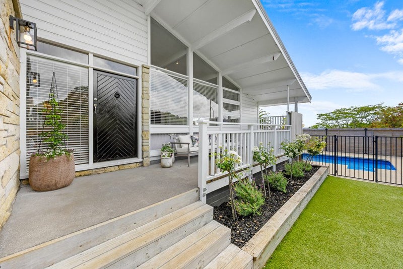 48 Ellesmere Crescent, Pakuranga Heights, Auckland - Carousel 1