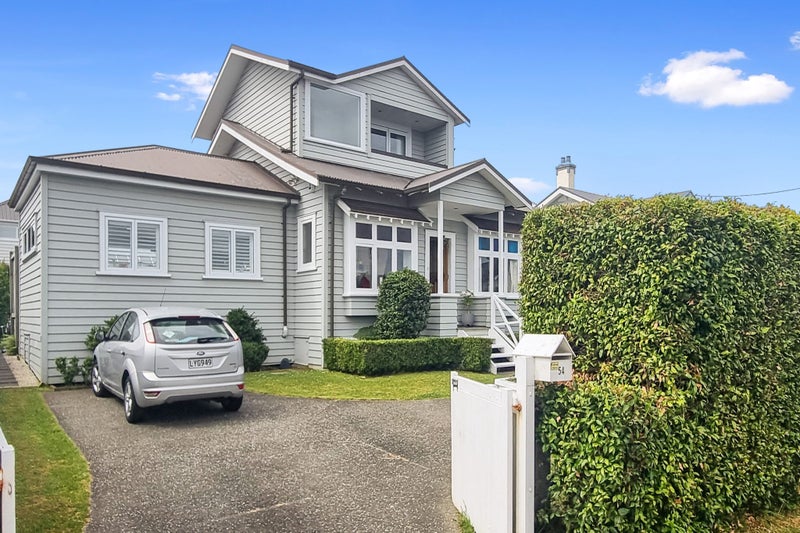 1/54 Norwood Road, Bayswater, Auckland - Carousel 1