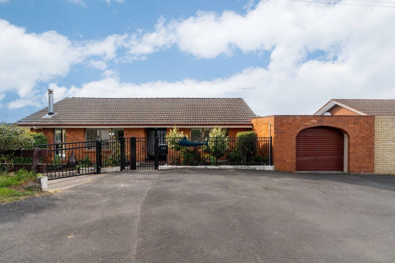 246 Helensburgh Road, Helensburgh, Dunedin - Carousel 1