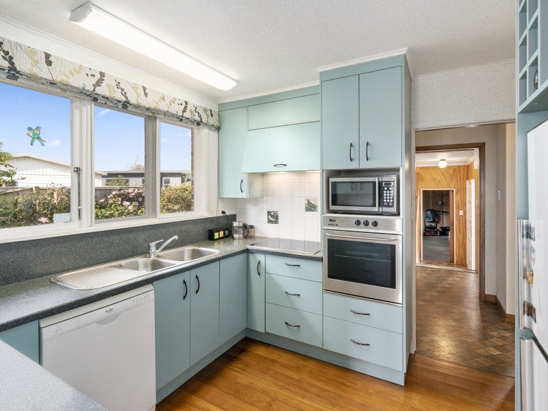 152 Kelvin Grove Road, Kelvin Grove, Palmerston North - Carousel 2