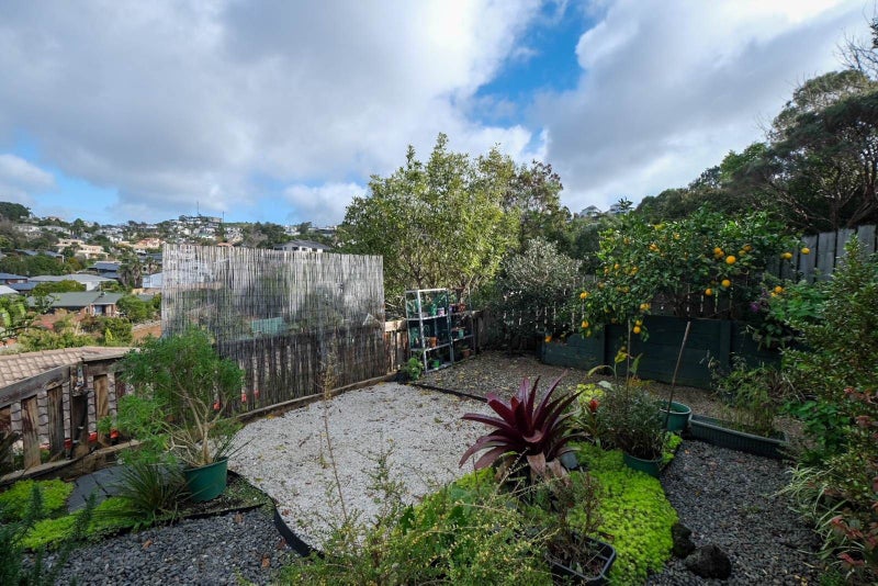 2/5 Stitchbird Close, Murrays Bay, Auckland - Carousel 19