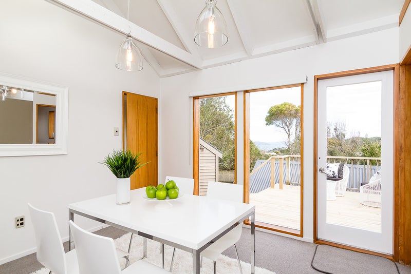 23 Laburnum Grove, Maungaraki, Lower Hutt - Carousel 1