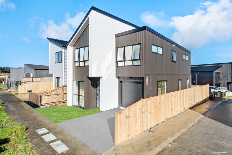 110 Waekahu Road, Westgate, Auckland - Carousel 2