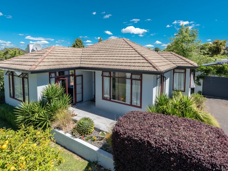 32 Mansel Avenue, Hillcrest, Hamilton - Carousel 1
