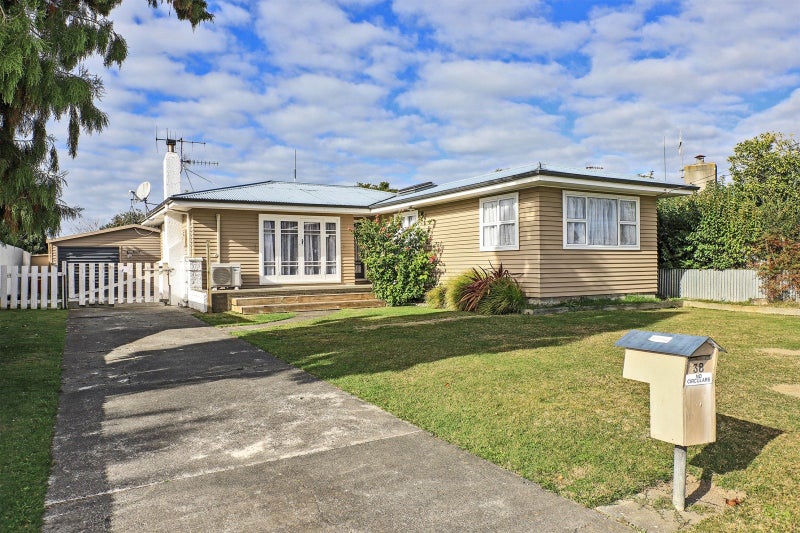 38 Oldham Avenue, Onekawa, Napier - Carousel 17