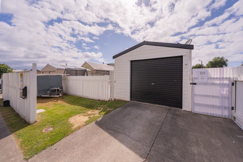 14 Savage Crescent, Marewa, Napier - Carousel 10