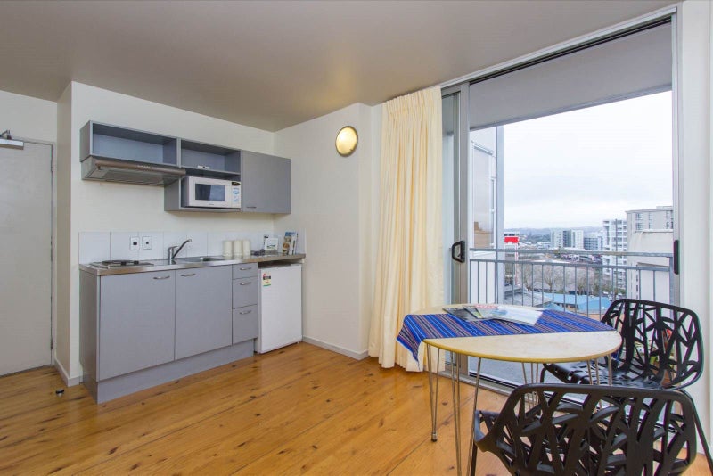 11A/8 Scotia Place, Auckland Central, Auckland - Carousel 1