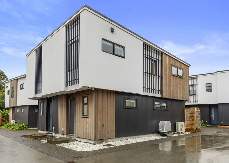 4/338 Oxford Terrace, Avalon, Lower Hutt - Carousel 1