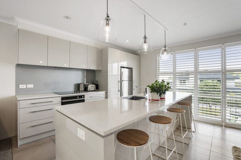 119 Barbarich Drive, Stonefields, Auckland - Carousel 2