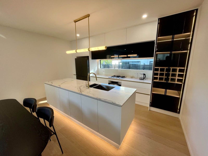 6/5 Lemon Grove Lane, Greenhithe, Auckland - Carousel 2