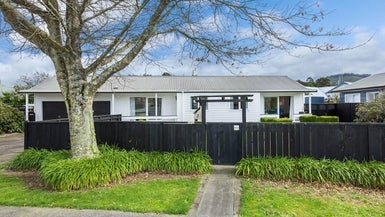 3 Donegal Grove, Birchville, Upper Hutt - Carousel 1