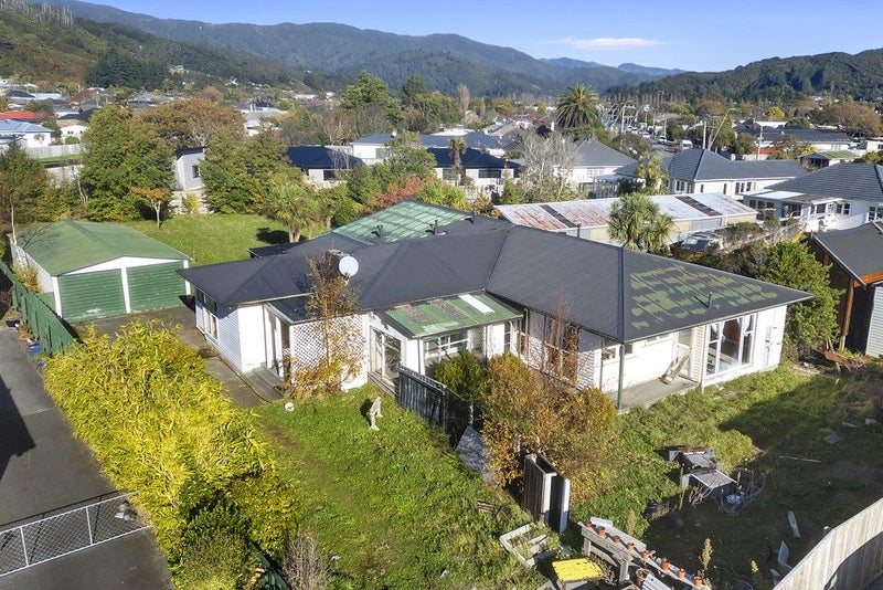 4/5 Westminster Road, Wainuiomata, Lower Hutt - Carousel 1