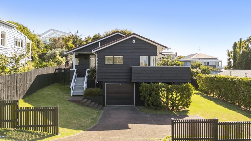 215 Victoria Road, Devonport, Auckland - Carousel 1