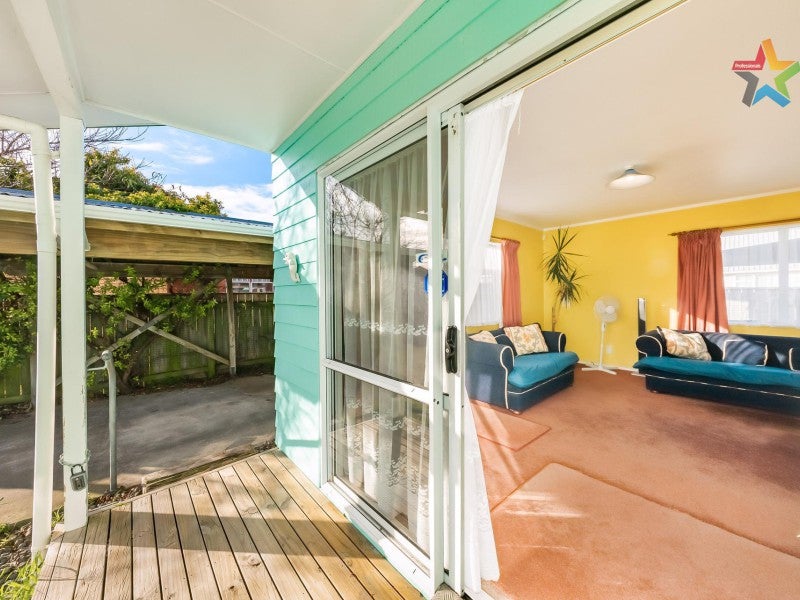 7 Randwick Crescent, Moera, Lower Hutt - Carousel 2