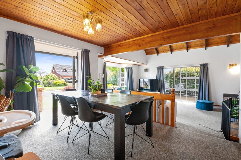 17 Walford Drive, Lynmore, Rotorua - Carousel 2