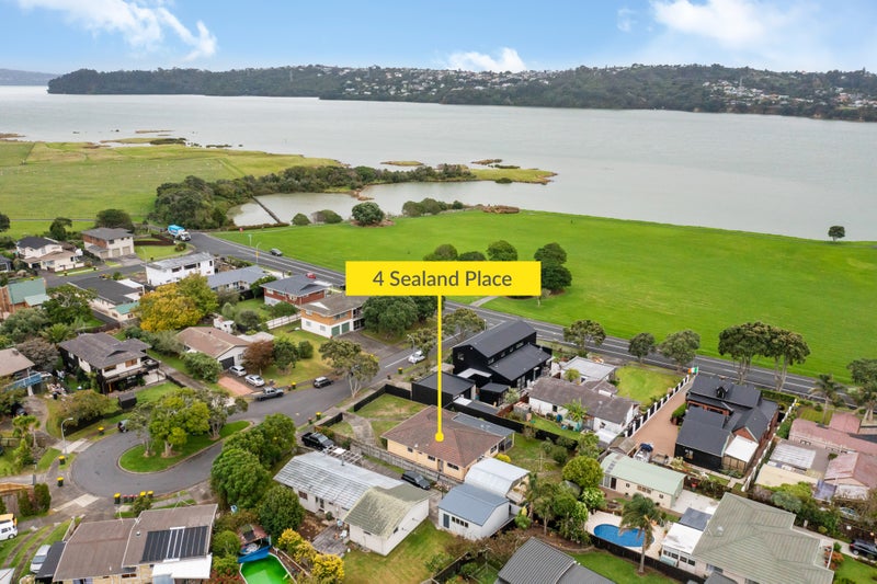 4 Sealand Place, Mangere Bridge, Auckland - Carousel 1