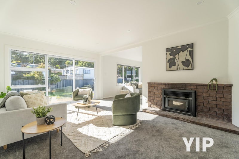 44 Salford Street, Newlands, Wellington - Carousel 2