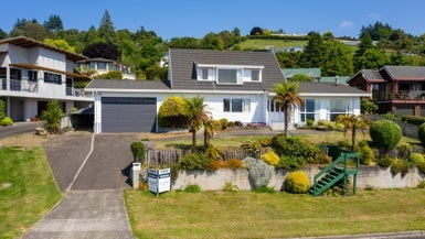 16 Wakeman Road, Acacia Bay, Taupo - Carousel 1