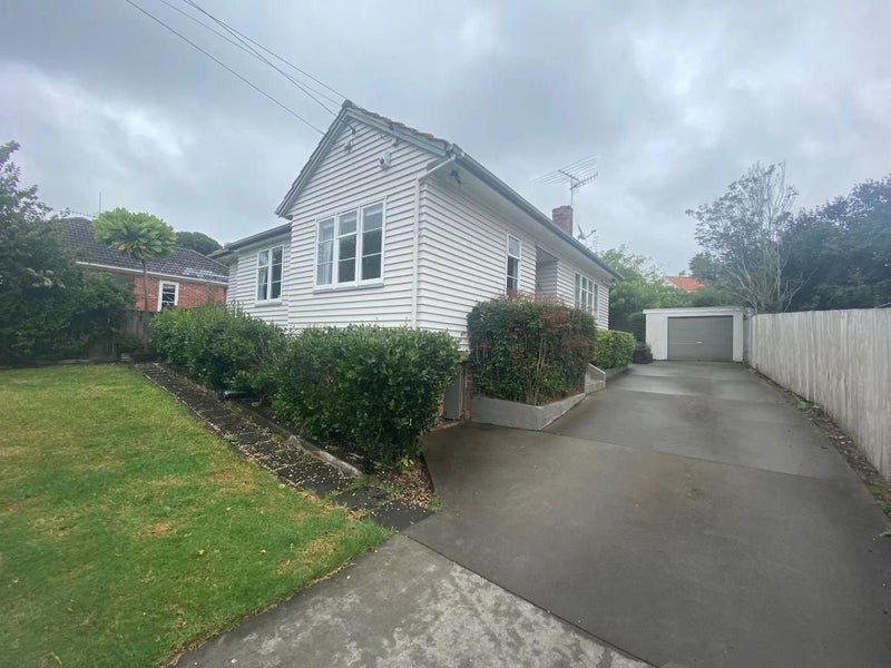 16 Ewenson Avenue, One Tree Hill, Auckland - Carousel 2