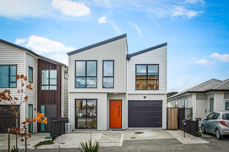 29 Matakohe Road, Westgate, Auckland - Carousel 1