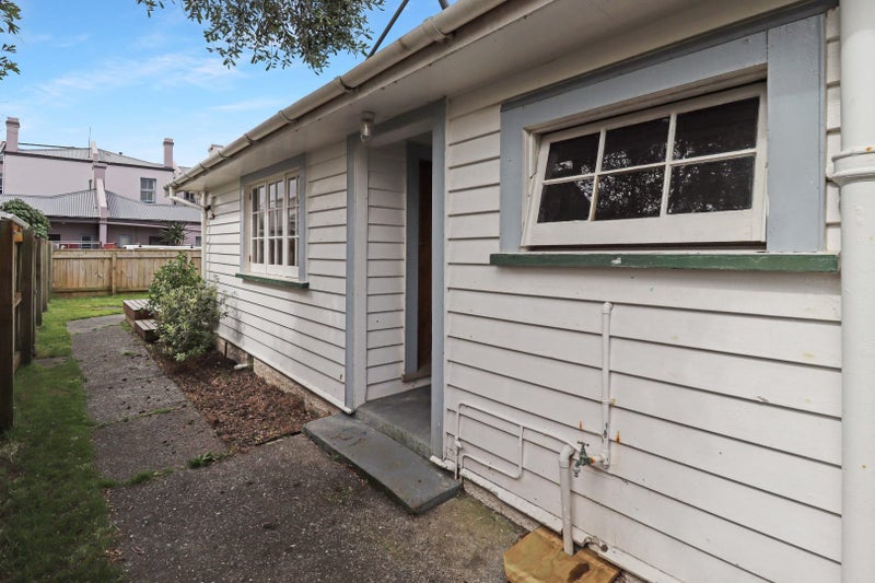 41 Bolton Street, Petone, Lower Hutt - Carousel 16