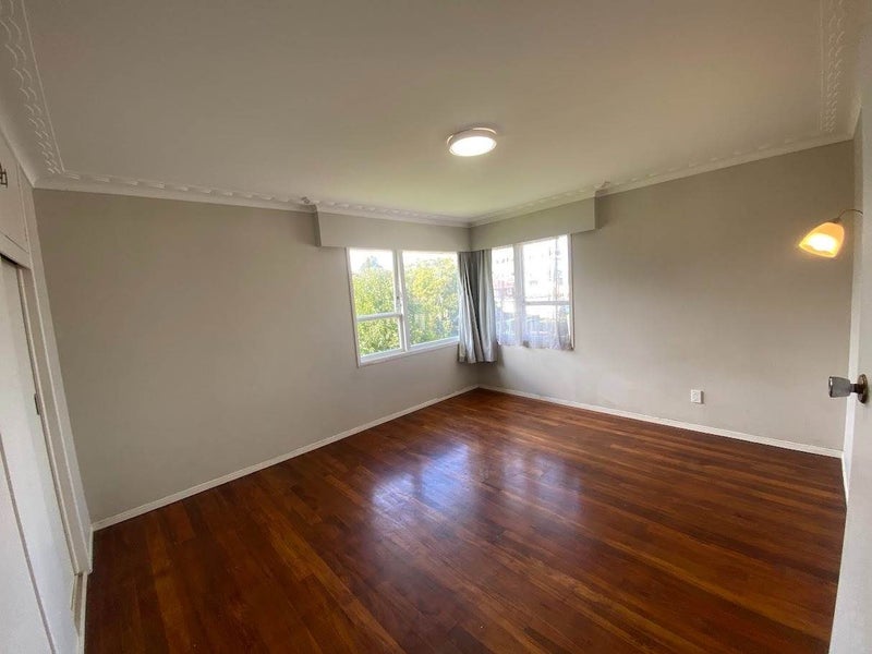1/1 Churchill Avenue, Manurewa, Auckland - Carousel 5