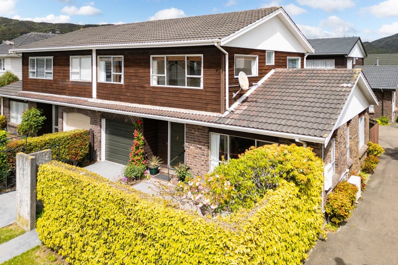 1/23 Reading Street, Karori, Wellington - Carousel 1