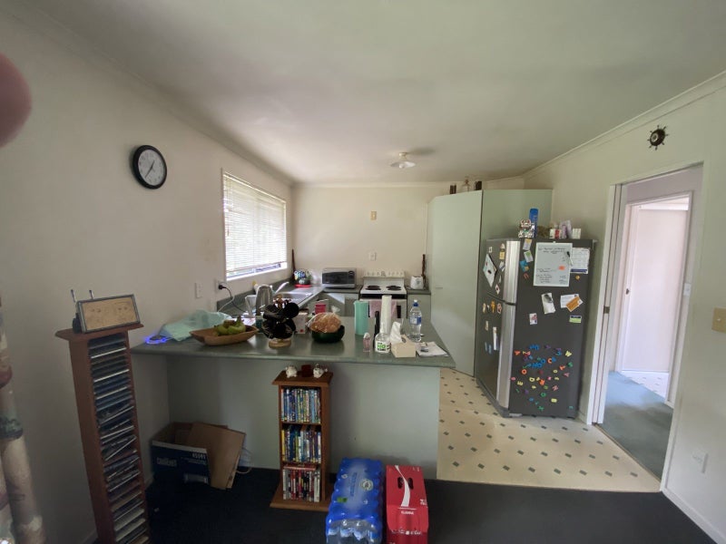 4 Roach Street, Maeroa, Hamilton - Carousel 2