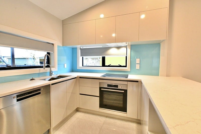 8 Chelsea Avenue, Otahuhu, Auckland - Carousel 2