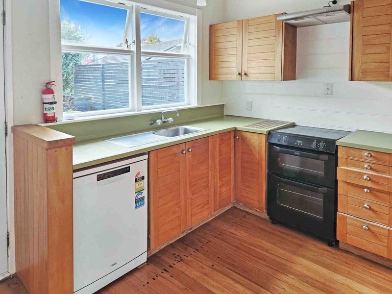 35 Boulcott Street, Boulcott, Lower Hutt - Carousel 2