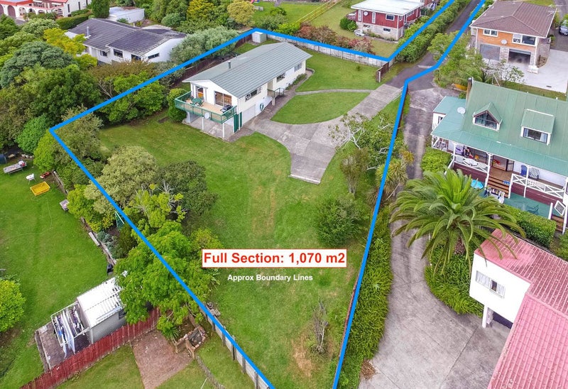 14 Shanaway Rise, Hillcrest, Auckland - Carousel 1