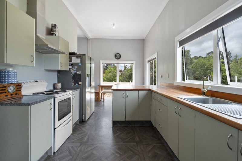 24 Clive Street, Halcombe, Feilding - Carousel 2