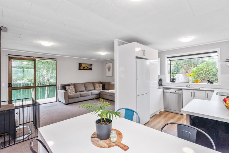 37 Ruahine Street, Paraparaumu - Carousel 2