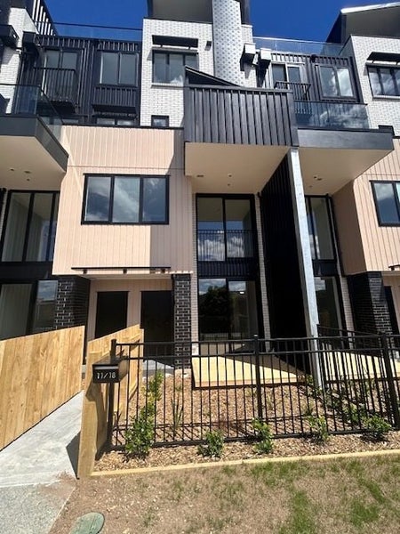 11/18 Karengo Street, Long Bay, Auckland - Carousel 2