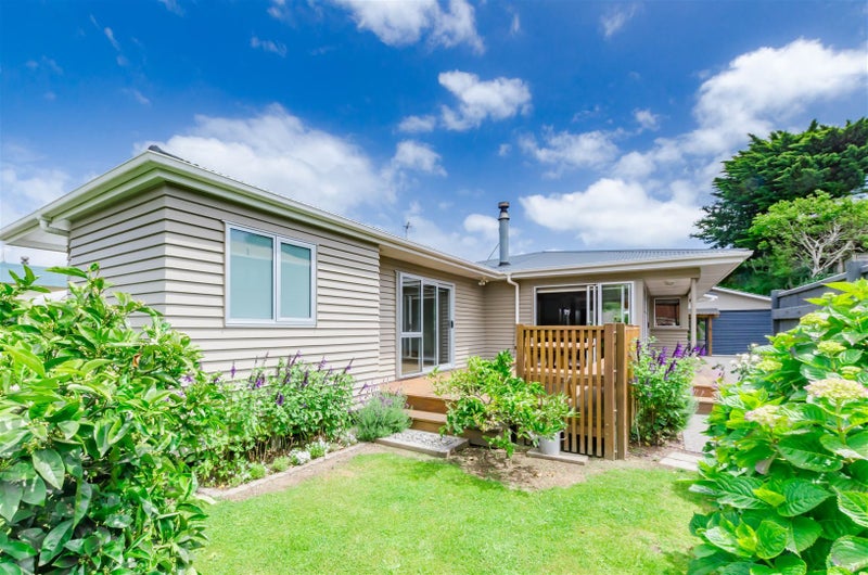10 Dale Road, Raumati South, Paraparaumu - Carousel 2