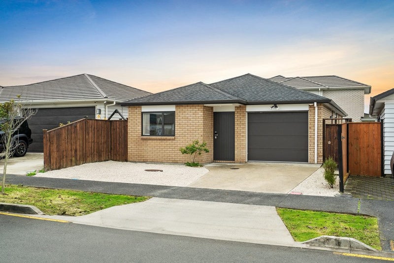 41 Koroheke Road, Takanini, Auckland - Carousel 1