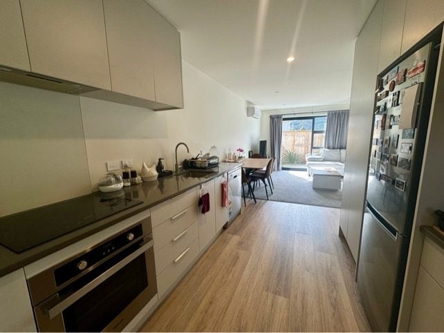 2/37 Sladden Street, Naenae, Lower Hutt - Carousel 2