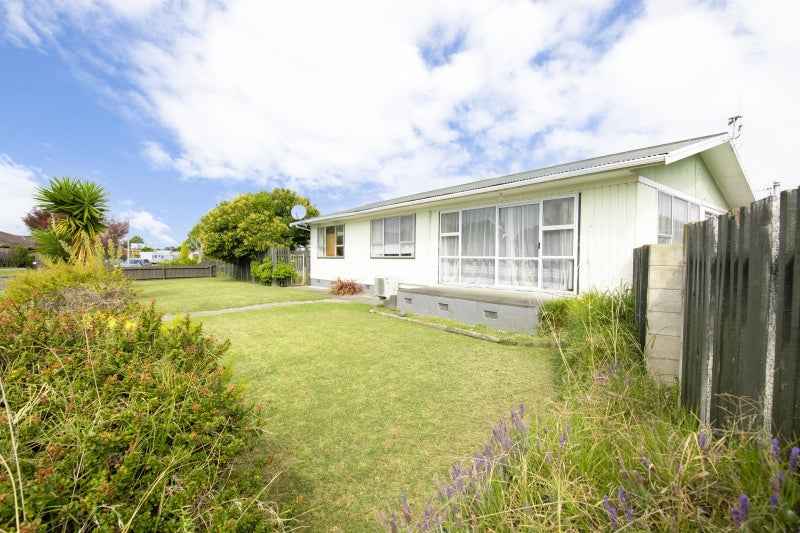 41 Fife Crescent, Tamatea, Napier - Carousel 2
