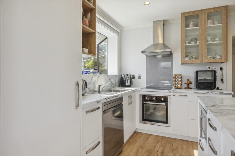 24 Bell Crescent, Concord, Dunedin - Carousel 2