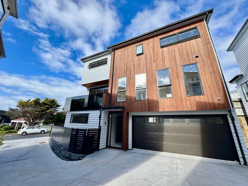 1C Sandford Street, Campbells Bay, Auckland - Carousel 1
