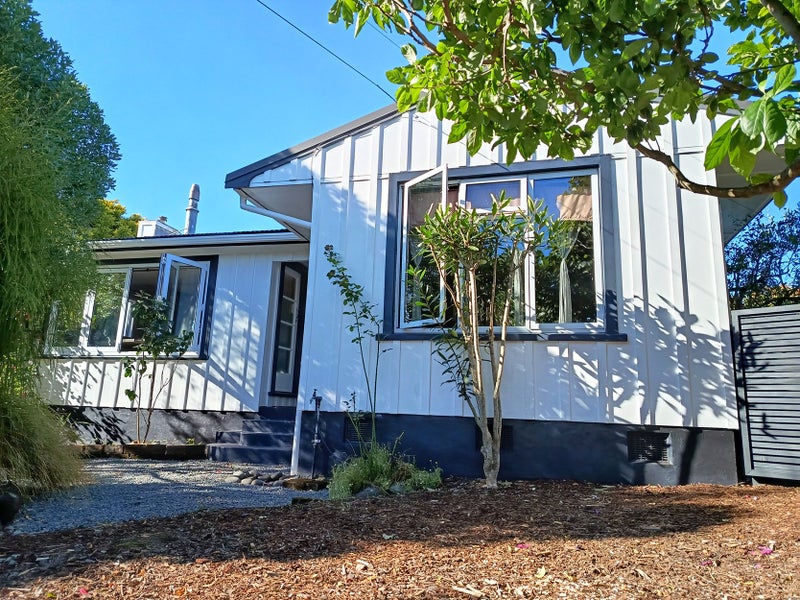 84 Govett Avenue, Frankleigh Park, New Plymouth - Carousel 2
