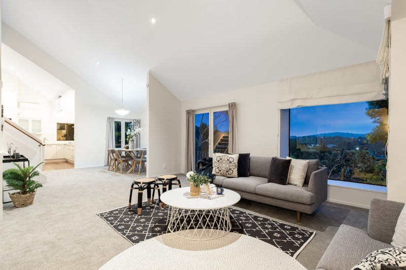 5 Furneaux Grove, Whitby, Porirua - Carousel 2