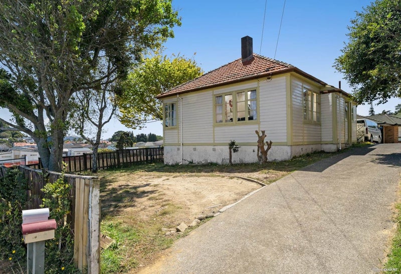 8 Burnett Avenue, Mount Roskill, Auckland - Carousel 1