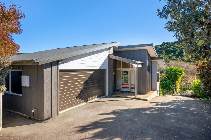 3A Rohe Drive, Waikawa, Picton - Carousel 1