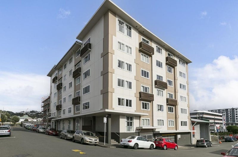 306/12 Martin Square, Te Aro, Wellington - Carousel 1